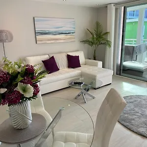 Marina Club - Luxury In Ocean Village Gibraltar