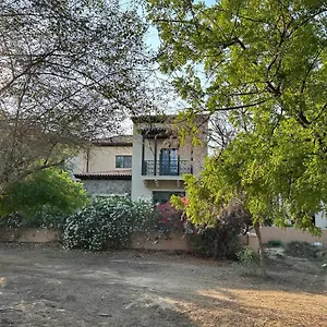 https://whispering-pines-jumeirah-golf-estates-by-golden-casa.dubaihotelsoffers.com